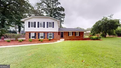 5424 White Dr, Morrow, GA 30260