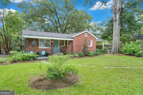 713 E 55th St, Savannah, GA 31405