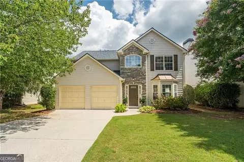 1135 Crabapple Lake Cir, Roswell, GA 30076