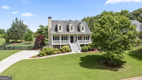 6985 Creek Ridge Dr, Gainesville, GA 30506