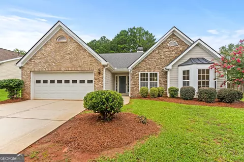 145 Lantana Dr, Locust Grove, GA 30248