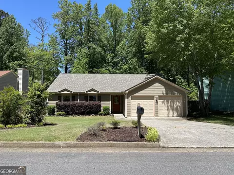 5080 N Bridges Dr, Johns Creek, GA 30022
