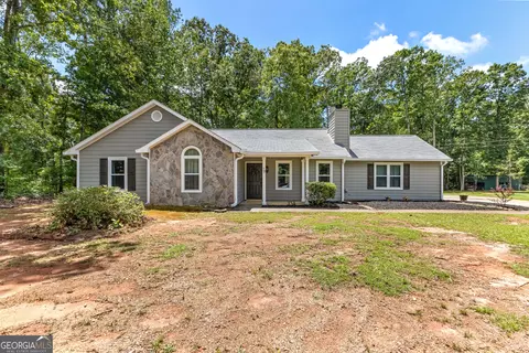 78 Standing Rock Rd, Senoia, GA 30276