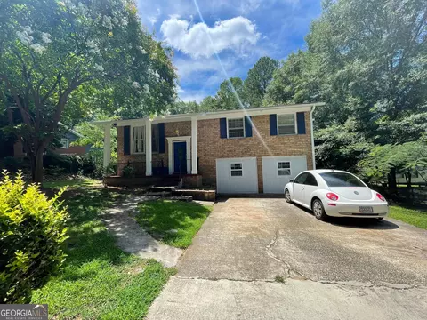 2535 Castile Dr, Morrow, GA 30260