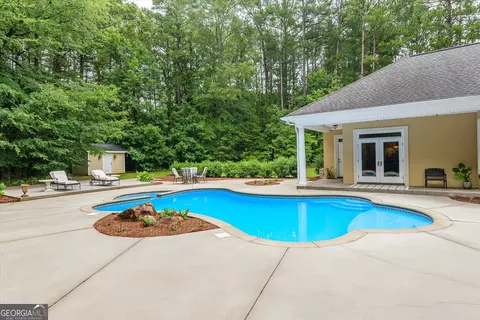 Exterior - 3144 Creek Side Dr, Thomson, GA 30824 photo 13 of 20