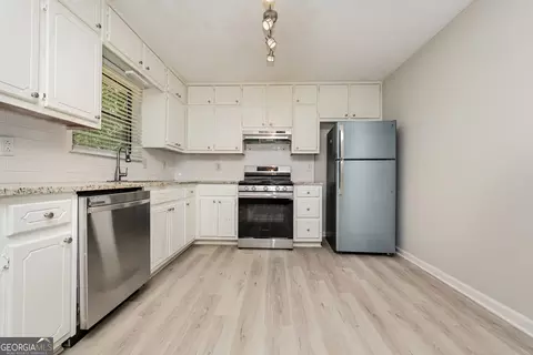 1282 Lynx Ct, Hampton, GA 30228 photo 6