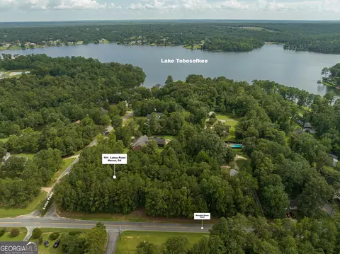 101 Lotus Point Dr, Macon, GA 31220