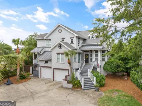 104 W Enclave Way, St. Simons, GA 31522
