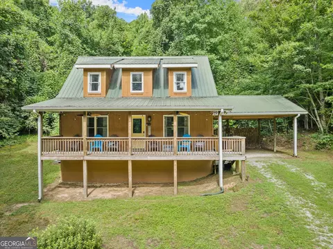671 E Wolf Creek Rd, Lakemont, GA 30552
