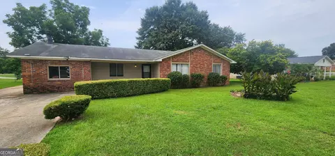100 Lazy H Ln, Warner Robins, GA 31093