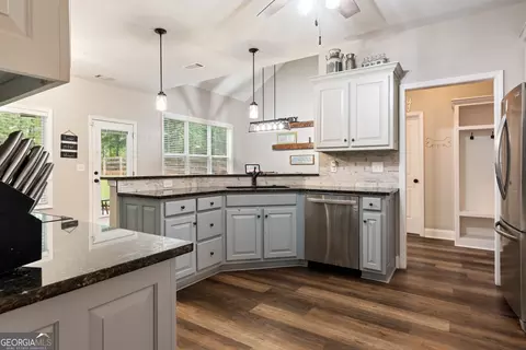 6490 Old Mill Ln, Monroe, GA 30655 photo 5