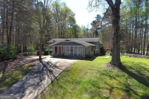 100 Cumberland Dr, Rex, GA 30273 photo 3
