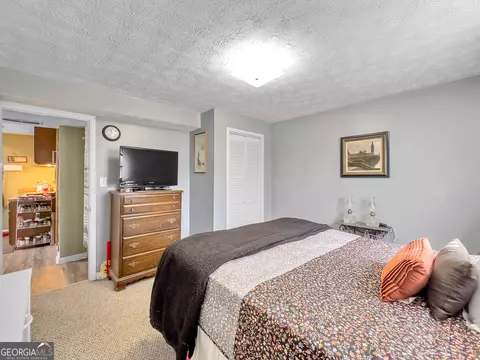 100 Cumberland Dr, Rex, GA 30273 photo 6