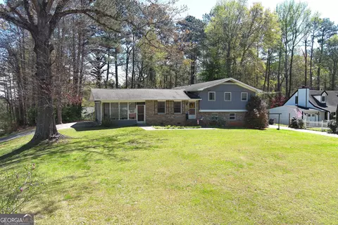 100 Cumberland Dr, Rex, GA 30273 photo 4