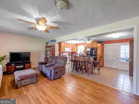100 Cumberland Dr, Rex, GA 30273 photo 9