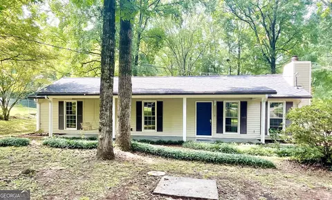 115 Shady Oaks Dr, Lagrange, GA 30240