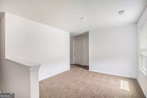 106 Whitespruce Dr, Lagrange, GA 30241 photo 9