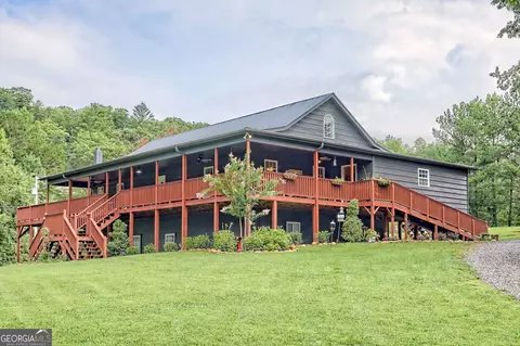131 Horseshoe Ln, Blairsville, GA 30512