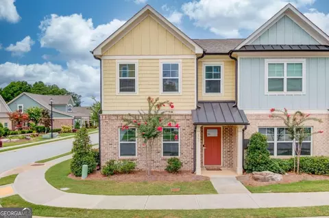 197 Panther Point Ln, Lawrenceville, GA 30046