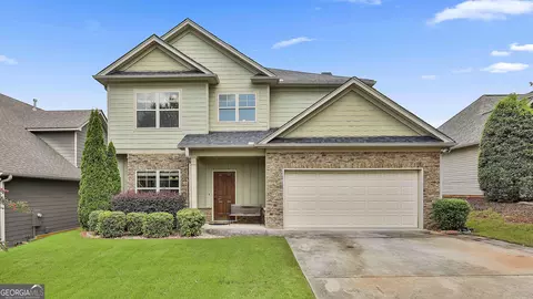 318 Stillwood Dr, Newnan, GA 30265