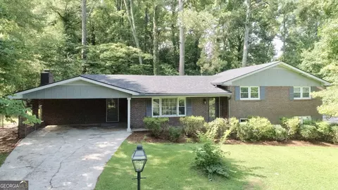 3062 Beechwood Dr, Lithia Springs, GA 30122