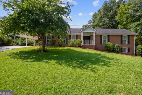 140 Deerwood Cir SE, Smyrna, GA 30082
