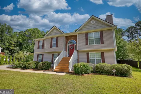 1082 Gage Dr, Winder, GA 30680