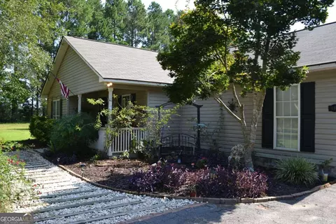 101 Bark Dr, Springfield, GA 31329 photo 4