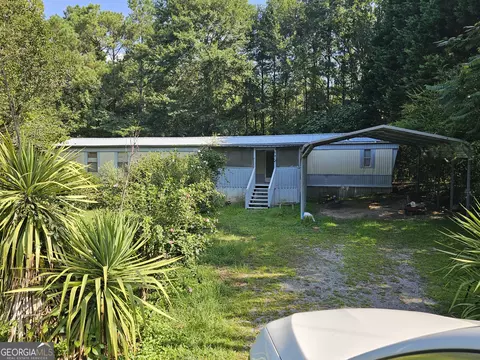 25 Park West Dr, Carrollton, GA 30117
