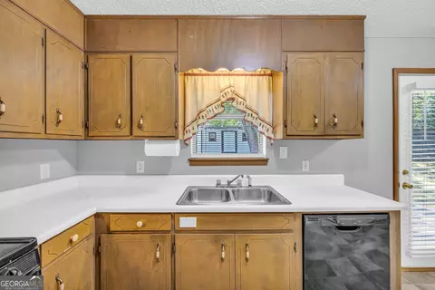 864 Collier Rd, Toccoa, GA 30577 photo 13