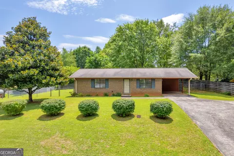 864 Collier Rd, Toccoa, GA 30577 photo 4