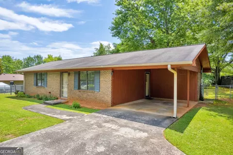 864 Collier Rd, Toccoa, GA 30577 photo 3