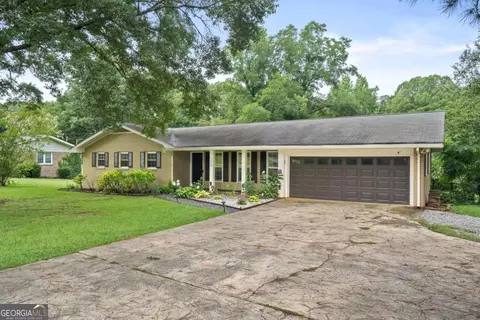 172 Ginger Cake Rd, Fayetteville, GA 30214
