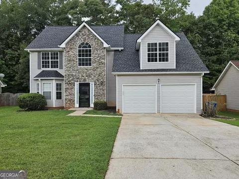 390 Pecan Wood Cir, Fairburn, GA 30213