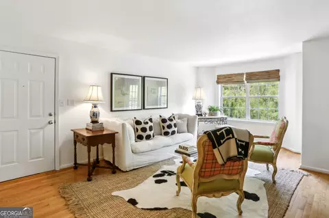 1017 Chastain Park Ct NE, Atlanta, GA 30342