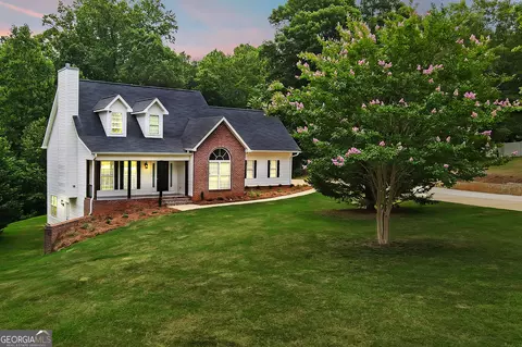 104 Robinhood Cir, Griffin, GA 30223