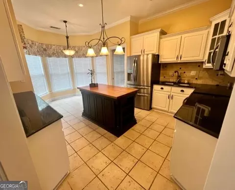 723 E Randolph St, Mount Vernon, GA 30445 photo 5