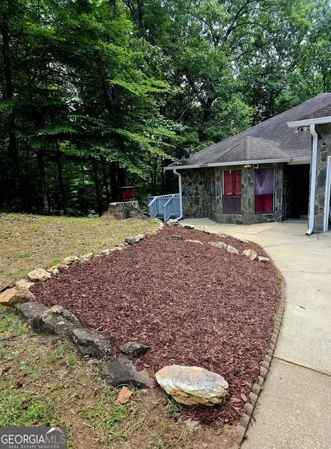 211 Long Cove Dr, Lagrange, GA 30240 photo 3