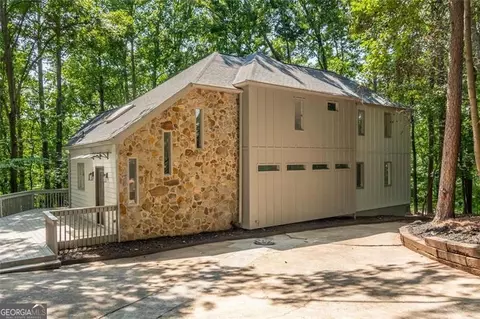 620 S Shore Pl, Roswell, GA 30076
