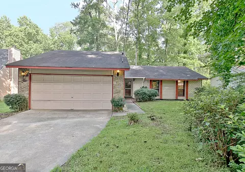 8541 Timberlake Dr, Riverdale, GA 30296