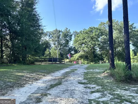 875 County Line Rd, Mount Vernon, GA 30445 photo 6