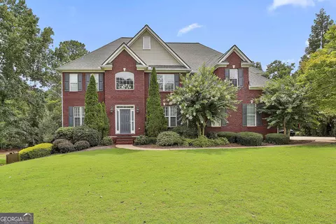 157 Silverbell Ln, Sharpsburg, GA 30277