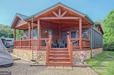 37 Holly Hock Cir, Dillard, GA 30537