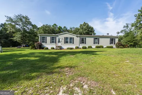 190 Stivers Dr, Odum, GA 31555