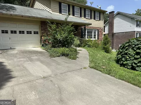 5012 Chestnut Forest Ln, Dunwoody, GA 30360