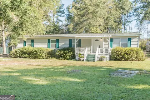 122 Edgewater Dr, Bloomingdale, GA 31302
