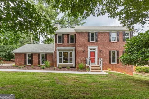 5017 Kings Wood Dr NE, Roswell, GA 30075