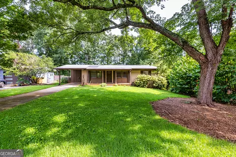 2638 Shetland Dr, Decatur, GA 30033