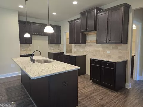 Kitchen - 5716 Laney Dr, Rex, GA 30273 photo 5 of 6