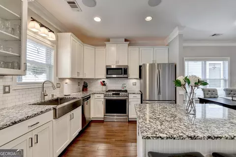 454 Cypher Dr, Suwanee, GA 30024 photo 16